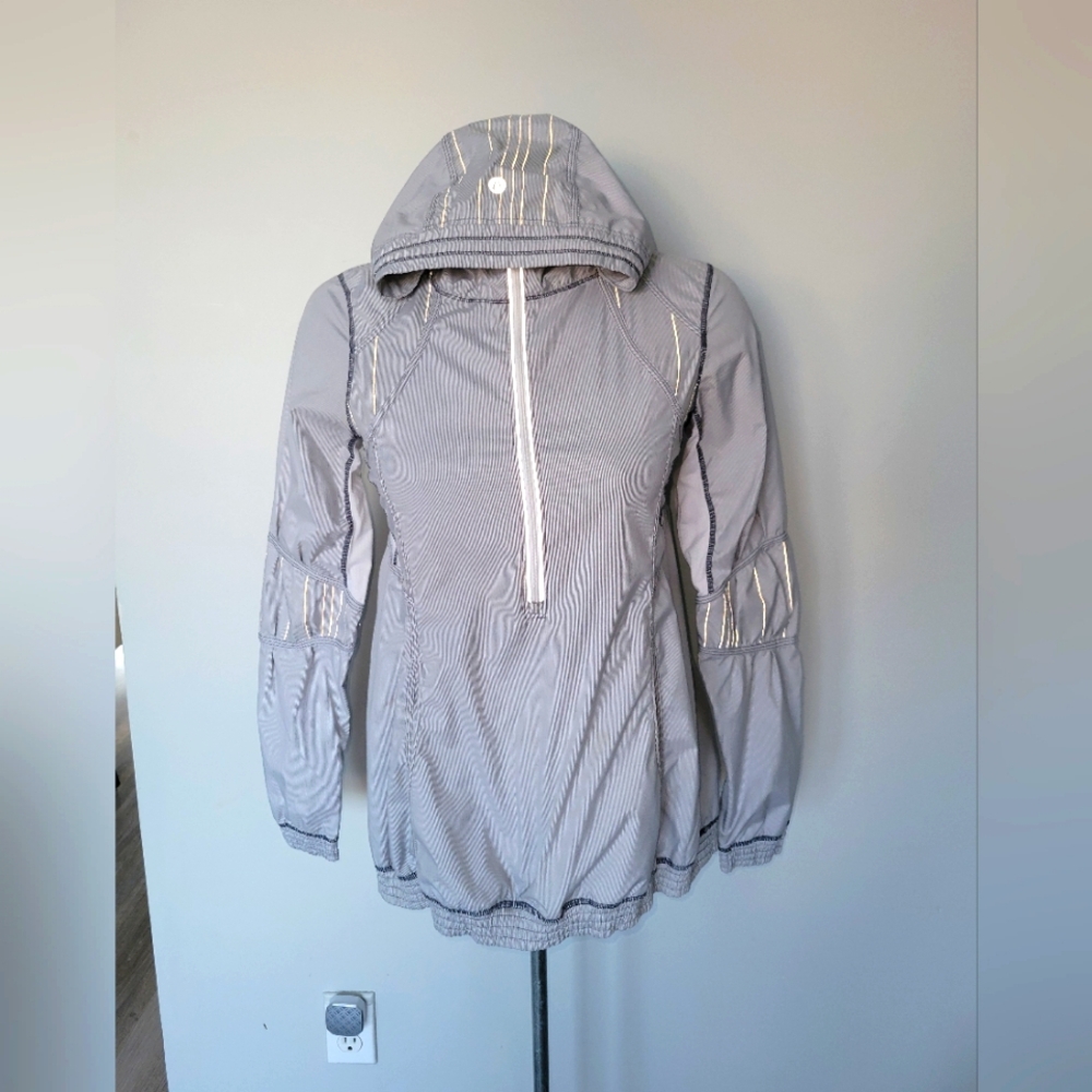 Lululemon Rub Willpower Pullover Size 6